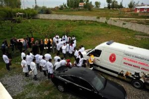 Hayvanlara 24 saat hizmet verecek ambulans