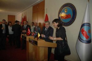 Avrupa'ya "ter&ouml;r &ouml;rg&uuml;t&uuml;" uyarısı