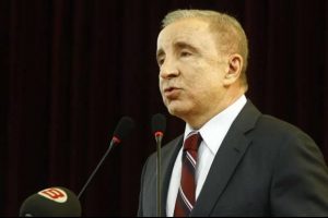 &Uuml;nal Aysal yeni y&ouml;netimi belirliyor