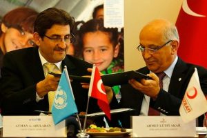 Suriyeli &ccedil;ocuklar i&ccedil;in g&uuml;&ccedil;lerini birleştirdiler