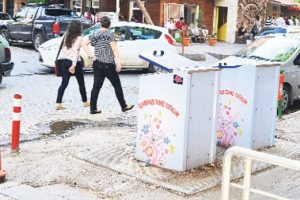 Diyarbakır'a 20 yıl sonra &ccedil;&ouml;p bidonu