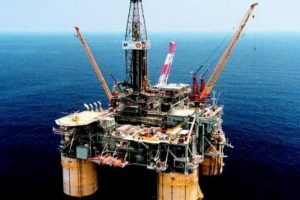 Petrol zayıf &Ccedil;in verisi ile d&uuml;ş&uuml;yor