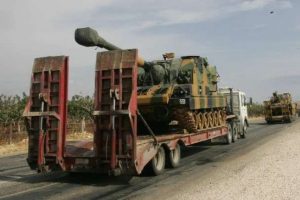 Tanklar namlularını Suriye'ye &ccedil;evirdi