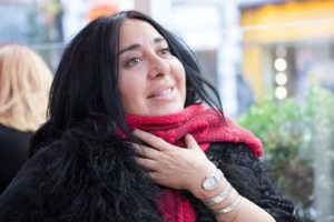 Nur Yerlitaş annesini kaybetti