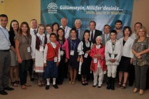 Yabancı halk dansları ekipleri Nil&uuml;fer belediyesi'ni ziyaret etti