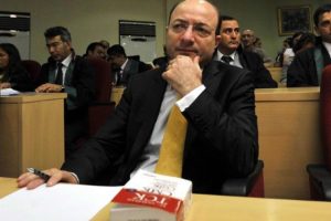 Cihaner istedi, emniyetten Ergenekon dosyasını &ccedil;aldım