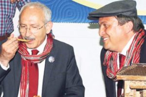 Kılı&ccedil;daroğlu aydınlara sitem etti