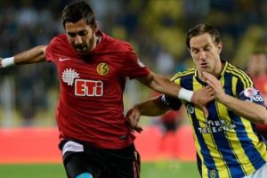 Veysel, Es-Es'ten anlayış bekliyor