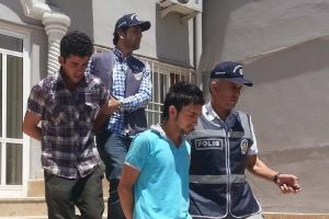 Ayrıldığı kız arkadaşının evine kar maskeli baskın