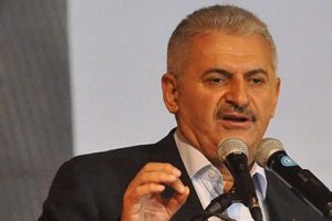 "AK Parti iktidarında muhalefet etmek &ccedil;ok kolay değil"