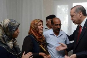 Erdoğan'dan Reyhanlı'da taziye ziyareti