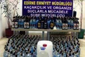 Sahte i&ccedil;ki can aldı