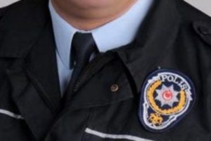 Polis memuru evinde intihar etti