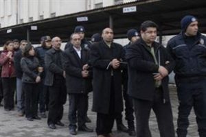KCK'da mahkemeden "zul&uuml;m&uuml; bitirin" talebi