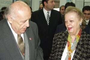 S&uuml;leyman Demirel taziyeleri kabul ediyor
