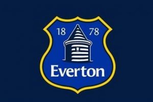 Everton taraftarından yeni logoya tepki