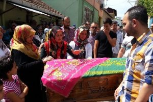 İrem bebek g&ouml;zyaşlarıyla uğurlandı