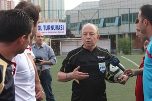 Hakemler oynadı, teknik direkt&ouml;rler y&ouml;netti
