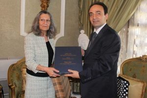 Baydemir, Talabani'nin eşini ziyaret etti