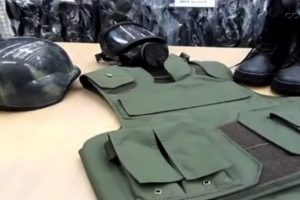 ABD'li &ouml;ğrencilere kurşun ge&ccedil;irmez sırt &ccedil;antası