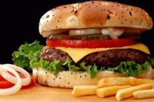 Hamburger patates satışına yasak geliyor