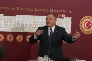 Bu kez cumhurbaşkanına &ccedil;attı