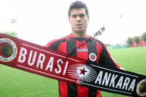 Gen&ccedil;lerbirliği'den Milan'a 3 yıllık imza