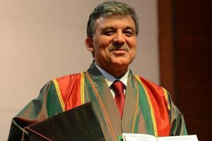 Cumhurbaşkanı G&uuml;l'e fahri profes&ouml;rl&uuml;k unvanı verildi