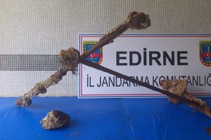 S&uuml;s olarak koyduğu &ccedil;apa tarihi eser &ccedil;ıktı