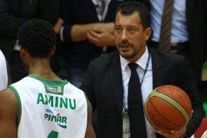 "Her top i&ccedil;in savaşan takımımla gurur duyuyorum"