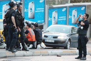 M&uuml;dahale sonrası hatıra fotoğrafı