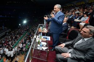 Arın&ccedil; Bursa'dan d&uuml;nyaya mesaj verdi