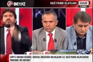 Rasim Ozan K&uuml;tahyalı ile Adnan Keskin canlı yayında birbirine girdi