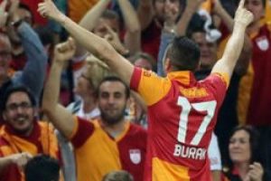 Burak Yılmaz Avrupa i&ccedil;in a&ccedil;ık kapı bıraktı