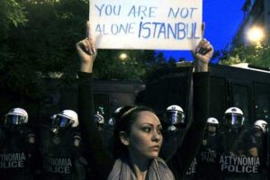 Selanik'ten Gezi Parkı'na destek