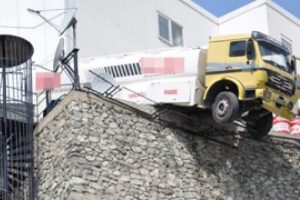 Park halindeyken bir anda motoru &ccedil;alıştı ve...