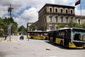 G&ouml;stericilerin yeni hedefi halk otob&uuml;sleri