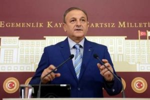 Başbakan H&uuml;rrem Sultan sendorumu yaşamaktadır