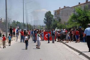 Romanlardan kentsel d&ouml;n&uuml;ş&uuml;m tepkisi