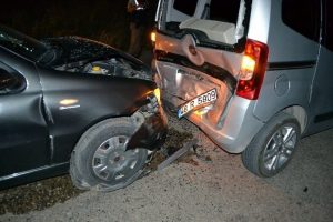 D&uuml;ğ&uuml;n konvoyunda zincirleme kaza