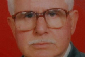 Hava almak i&ccedil;in &ccedil;ıktığı balkondan d&uuml;şt&uuml;
