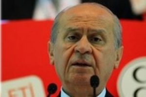 "T&uuml;rkiye'yi k&uuml;&ccedil;&uuml;k d&uuml;ş&uuml;recek hi&ccedil;bir eylemin i&ccedil;inde olmayız"