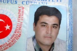 Ekin bi&ccedil;erken elektrik akımına kapılarak &ouml;ld&uuml;