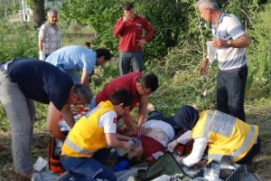 Elektrik akımına kapılan iş&ccedil;i &ouml;ld&uuml;