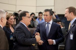 Rasmussen'den kriz uyarısı