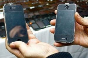 Satılan 100 cep telefonundan 65'i akıllandı