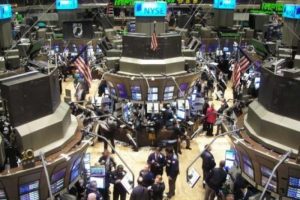 Credit Suisse S&P i&ccedil;in hedefi y&uuml;kseltti.