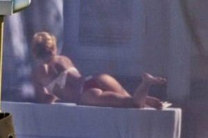 Shakira tatilde fena yakalandı
