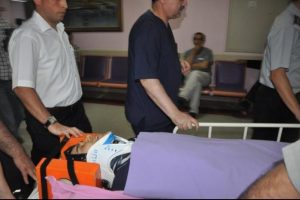 Geziden d&ouml;nen &ouml;ğrenci minib&uuml;s&uuml; devrildi: 17 yaralı