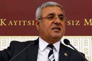 'Karanlık bir g&uuml;&ccedil; d&uuml;ğmeye bastı!'